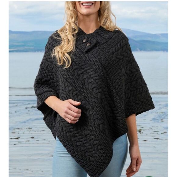Aran Craft Fisherman Cable Knit Poncho Gray Irish Soft Merino Wool OS Nautical - Picture 1 of 13